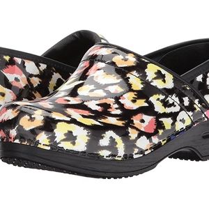 SANITA SMART STEP SIMONE (MULTI) WOMEN'S CLOG SHOE